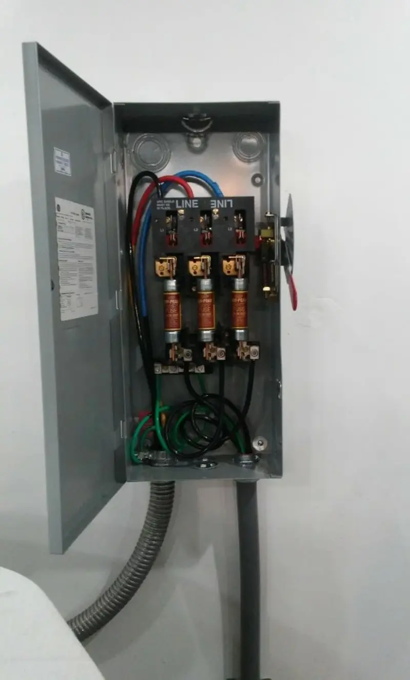Three-phase disconnect switch installed for Smoke Detector Installation in Marcy
